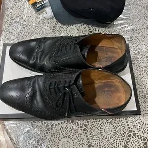 Gucci Men\'s Perforated Black Leather Stripe Logo Oxford Shoes N1154 Size 11 box Gucci | Shoes | Gucci Mens Perforated Black Leather Stripe  main image 3